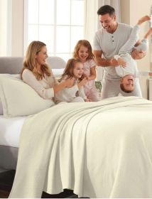 Fleur De Lis Cotton Bedspread Set – Lightweight Jacquard Matelassé 3-Piece (Color: Ivory, size: Twin)